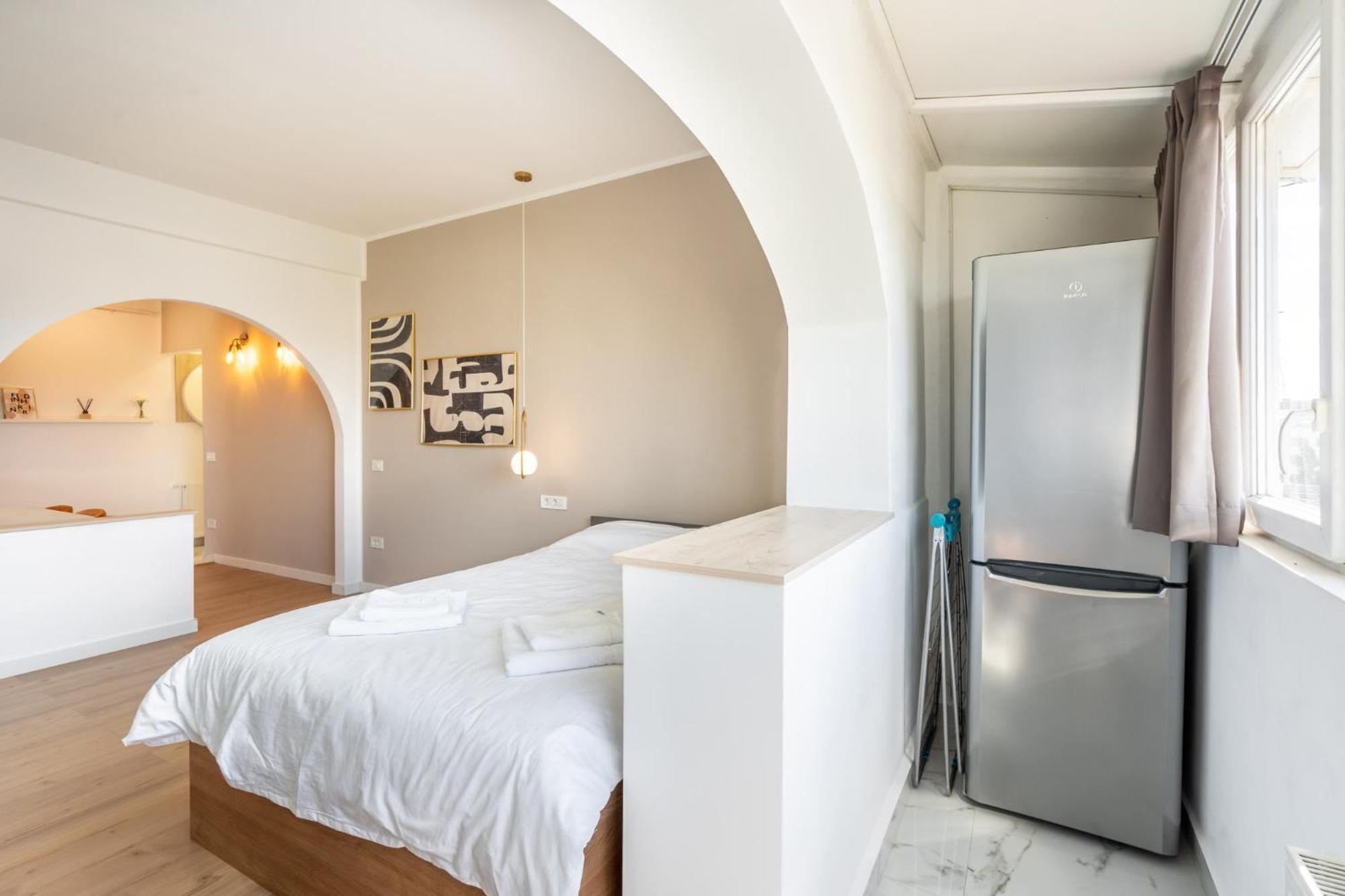 בוקרשט Sunset - Luxury Studio On Calea Victoriei מראה חיצוני תמונה